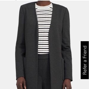 NWT! Theory Long and open blazer size 8 in black.